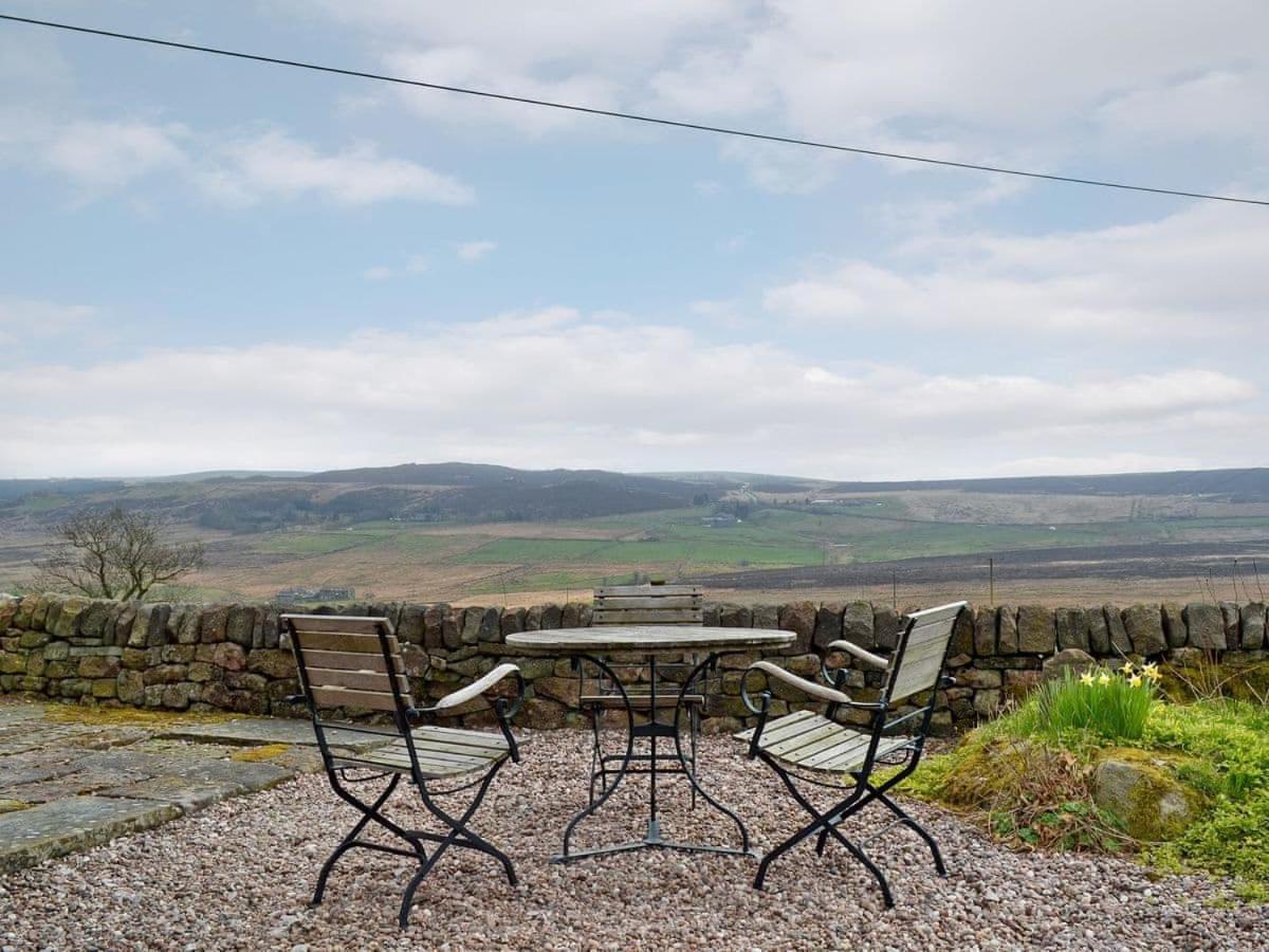 SHAWSIDE FARM HOLLINSCLOUGH, UNITED KINGDOM SEASON DEALS FROM £198